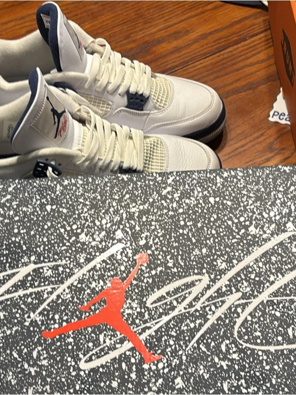 Jordan 4 Retro (Midnight Navy)